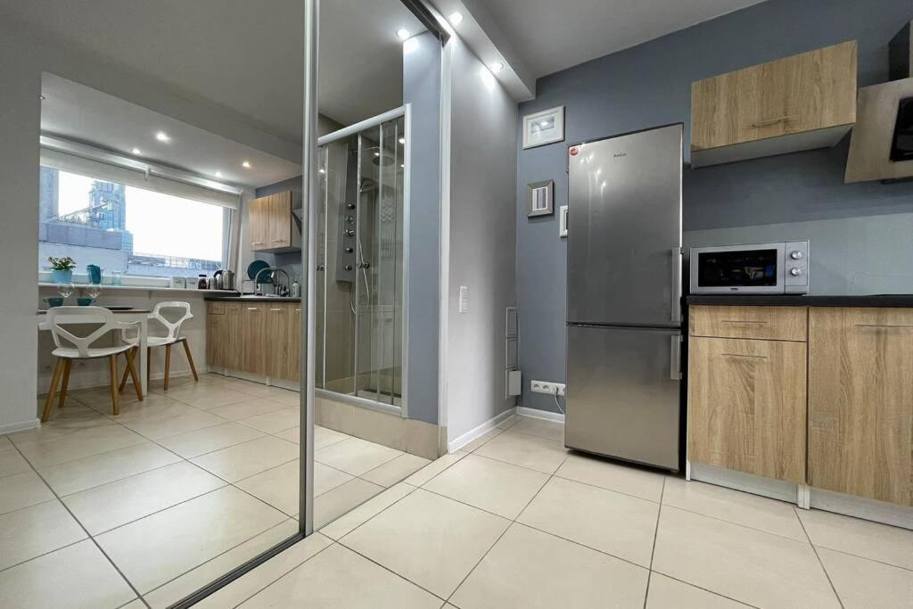 Ferienwohnung Gold 3 Metro X2 Wifi 300 Mbs 60'Tv Netflix Hbo Appletv+ Warschau Exterior foto